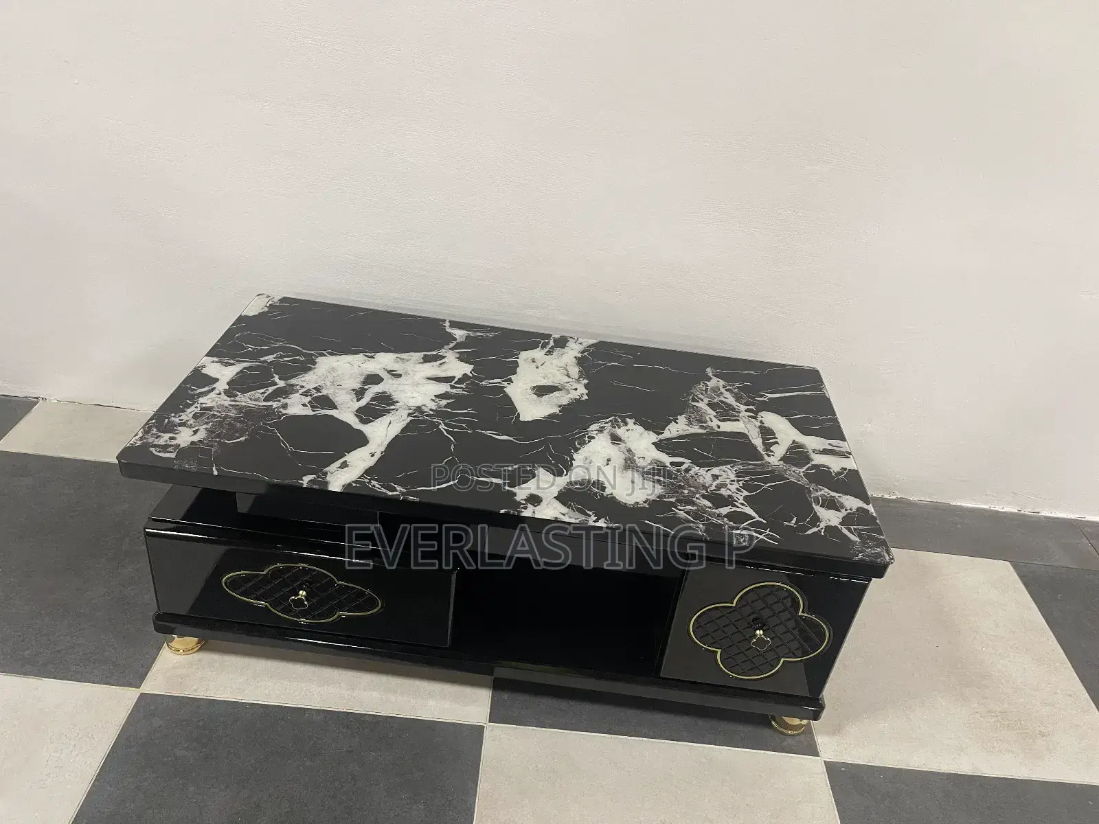 Modern High-Gloss Centre Table