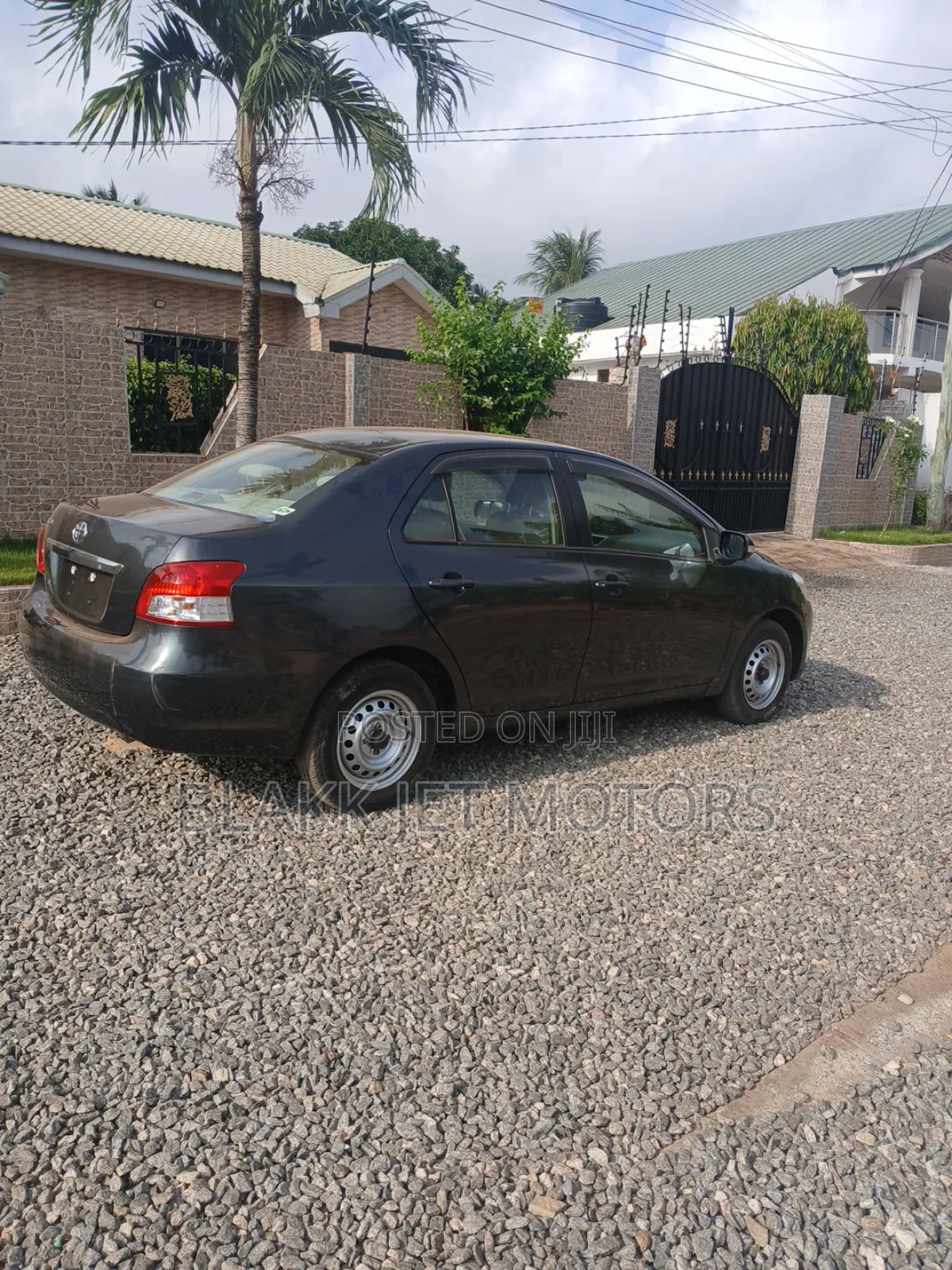 Toyota Belta 2010 Black