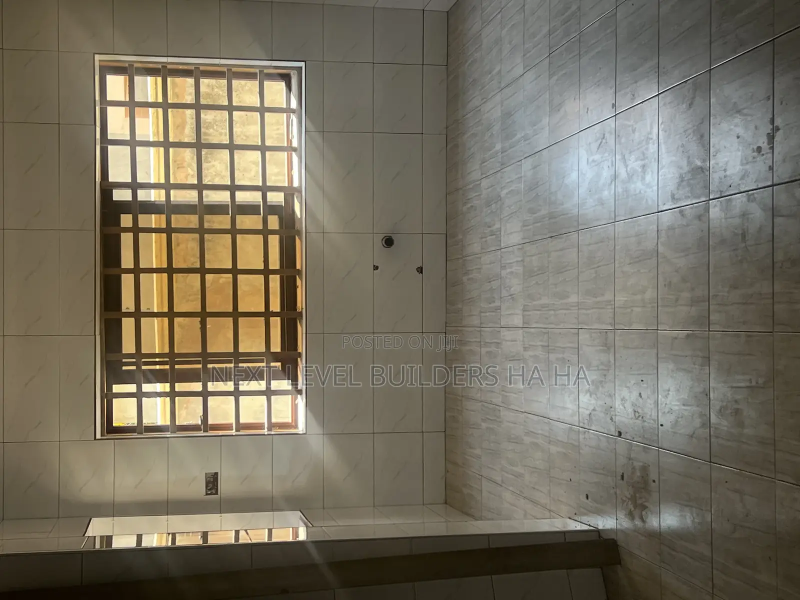 Best Tiling Work