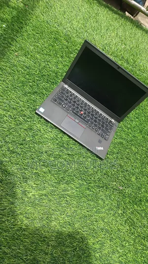 Laptop Lenovo ThinkPad X270 8GB Intel Core i5 HDD 500GB
