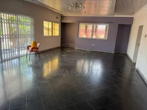 4bdrm House in Achimota Mall, Mile 7 for rent