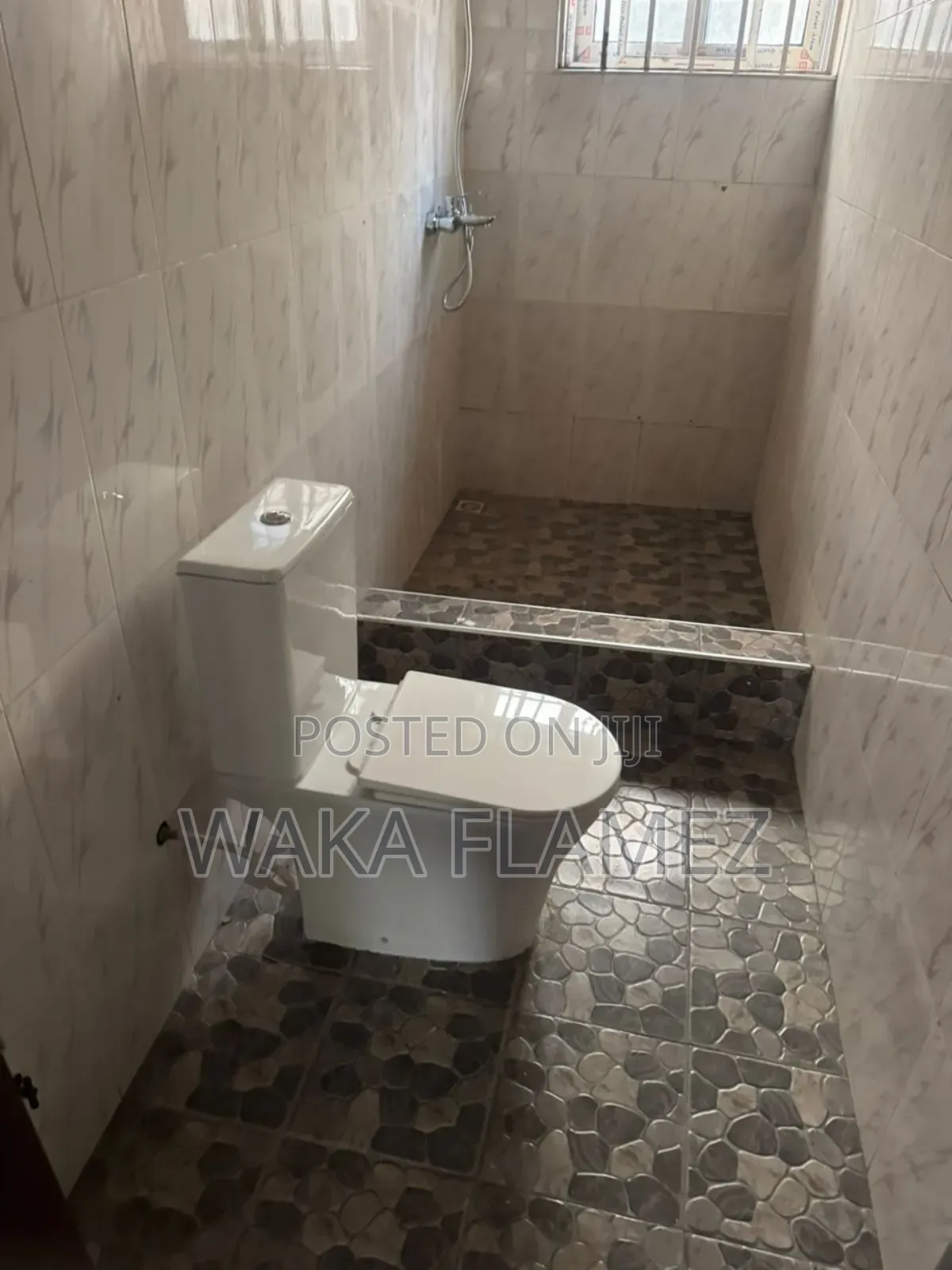 3bdrm House in Achimota Mile-7 for rent
