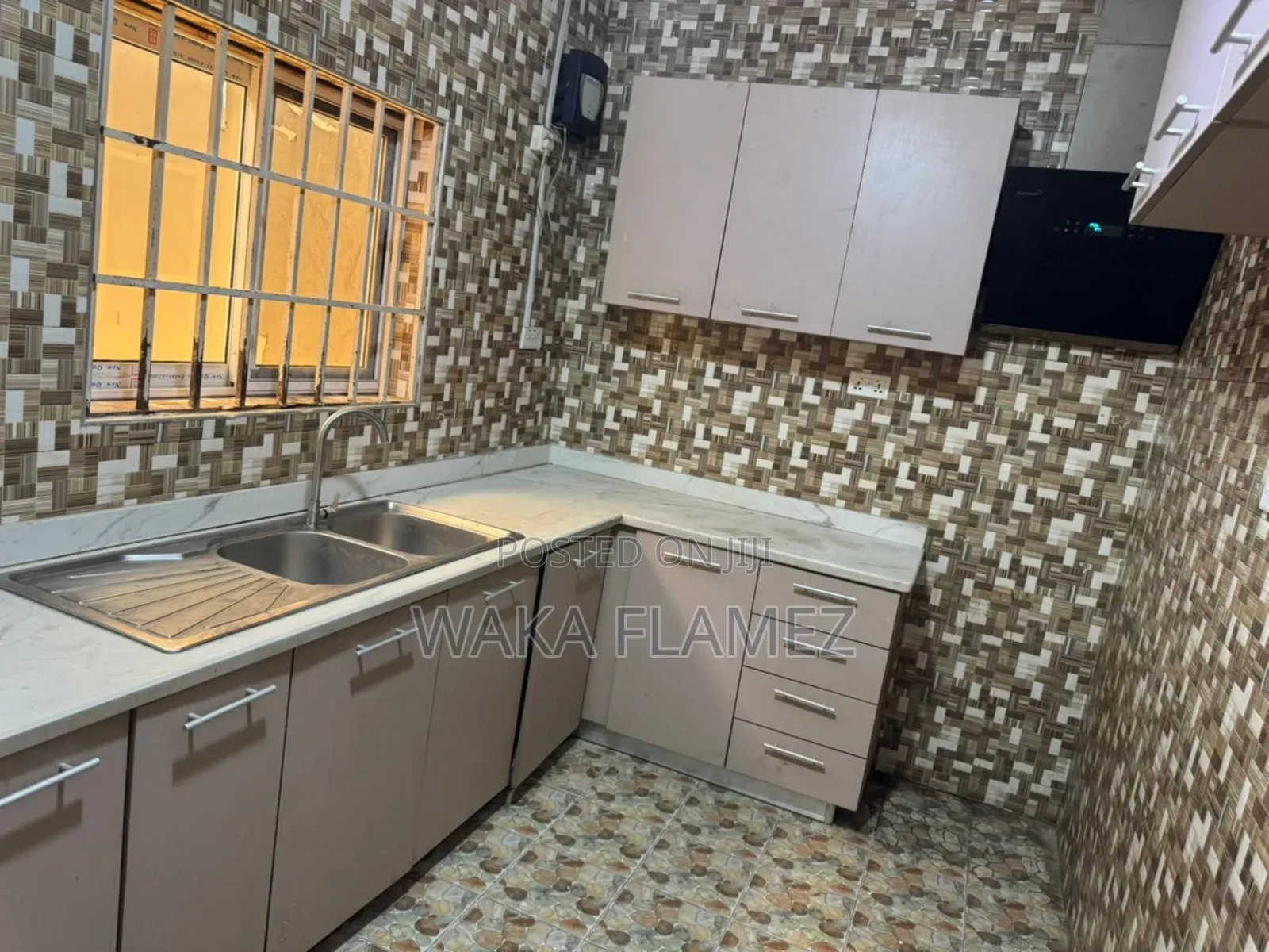 3bdrm House in Achimota Mile-7 for rent