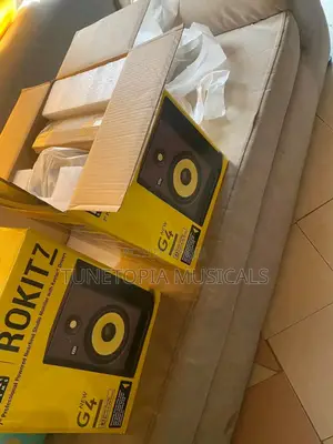 KRK Rokit 7 G4 7-Inch Professional Powered Nearfield Studio Monitors