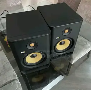 KRK Rokit 7 G4 7-Inch Professional Powered Nearfield Studio Monitors