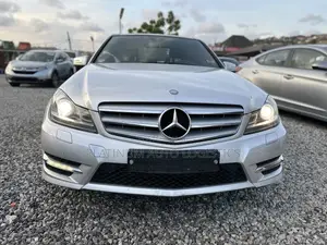 Mercedes-Benz C250 2014 Silver