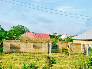 6bdrm Block of Flats in Ob Global Agency, Atwima Nwabiagya for sale