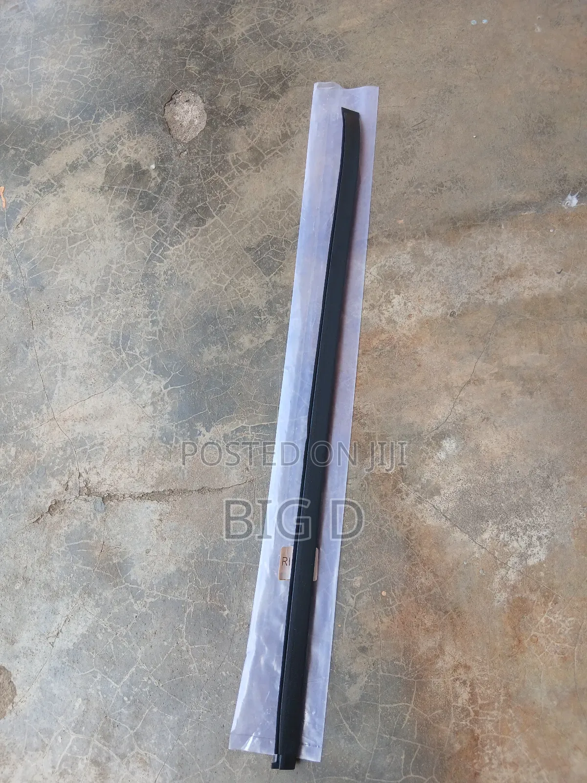 Toyota Landcruiser Prado 2008 Wind Screen Pole