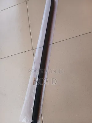 Toyota Landcruiser Prado 2008 Wind Screen Pole