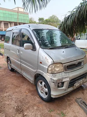 Toyota Voxy 2003 Silver