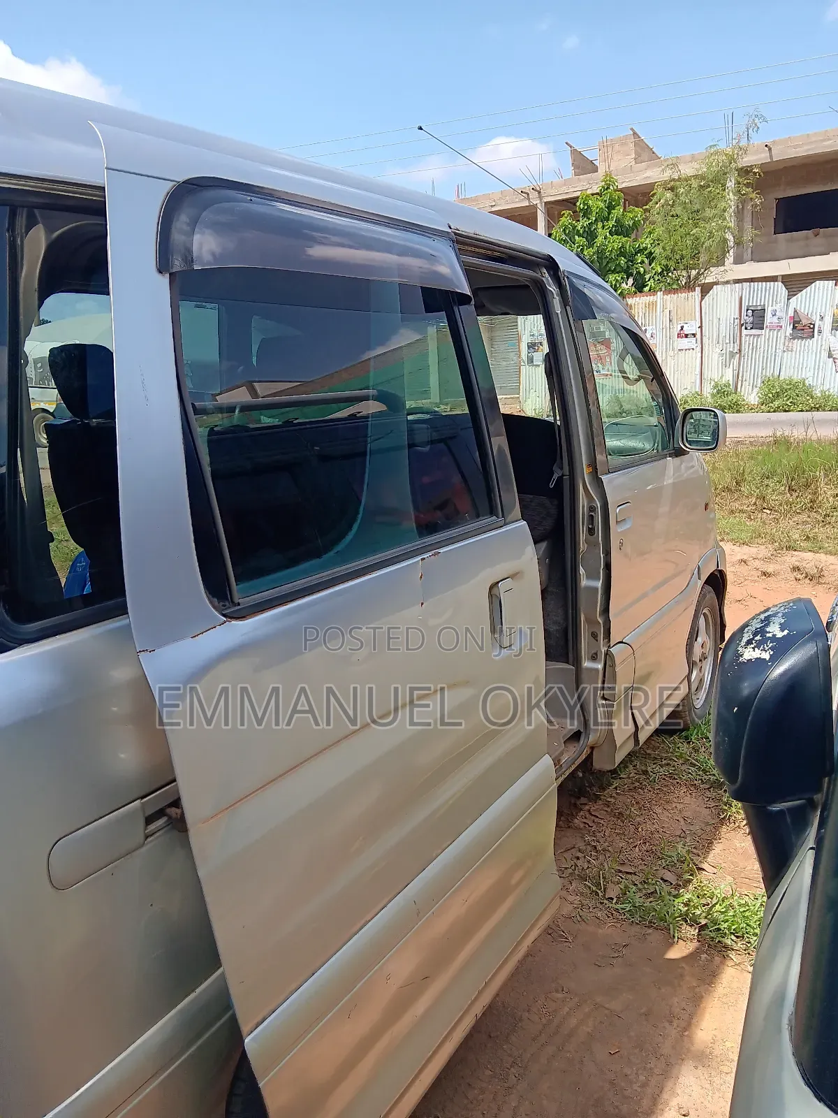 Toyota Voxy 2003 Silver