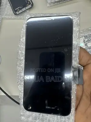 iPhones Screens