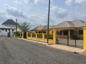 3bdrm Townhouse/Terrace in Valley View Area for sale