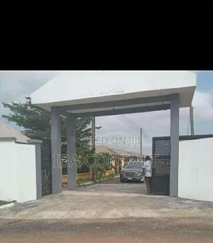 3bdrm Townhouse/Terrace in Valley View Area for sale