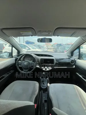 Toyota Vitz 2012 Blue