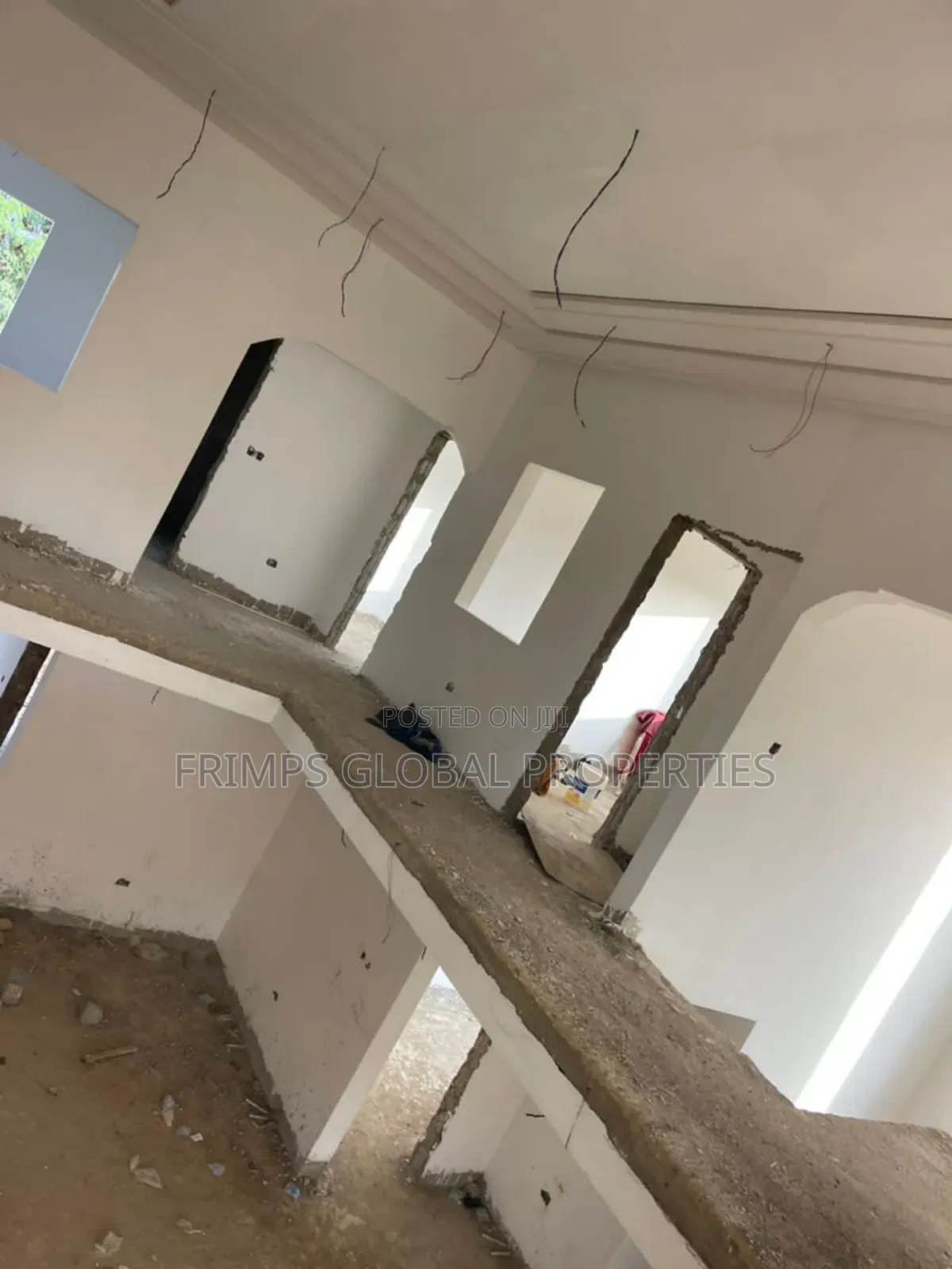 10bdrm House in Mile 7 for sale