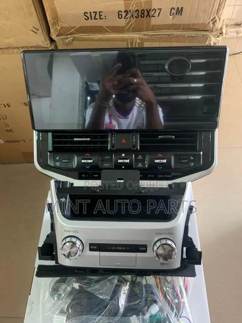 Toyota Land Cruiser 2024 Lc300 Screen