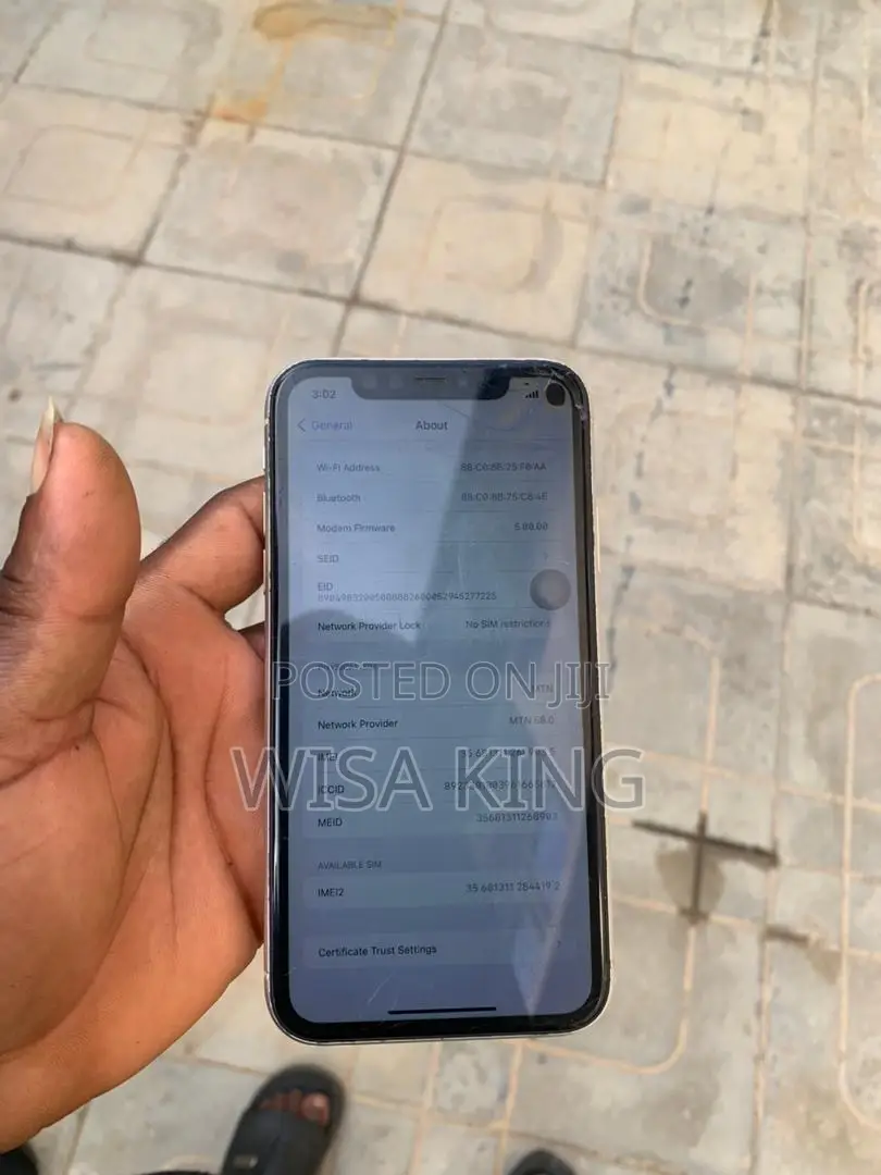 Apple iPhone 11 64 GB White