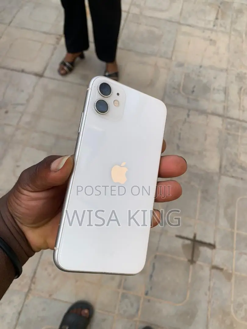 Apple iPhone 11 64 GB White