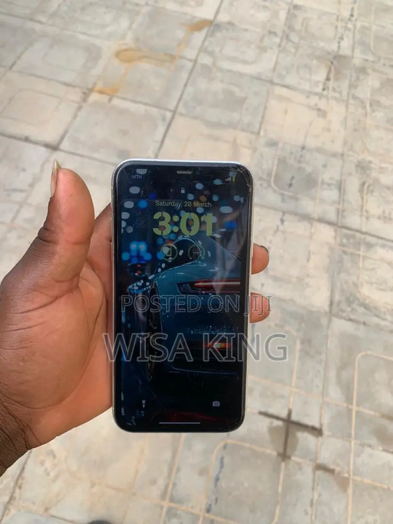 Apple iPhone 11 64 GB White