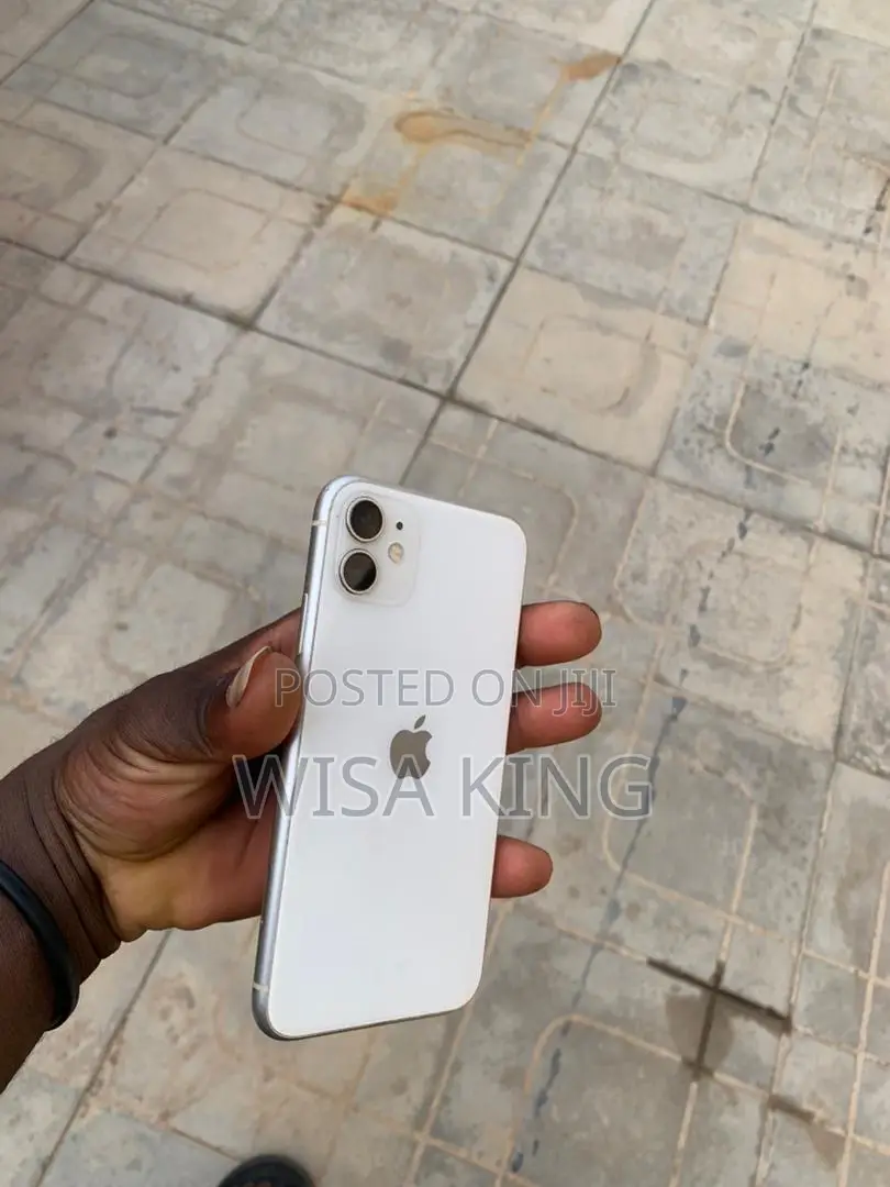 Apple iPhone 11 64 GB White