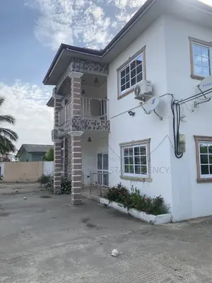 5bdrm Duplex in Chis-Lon Real Estate, Toll Booth for rent