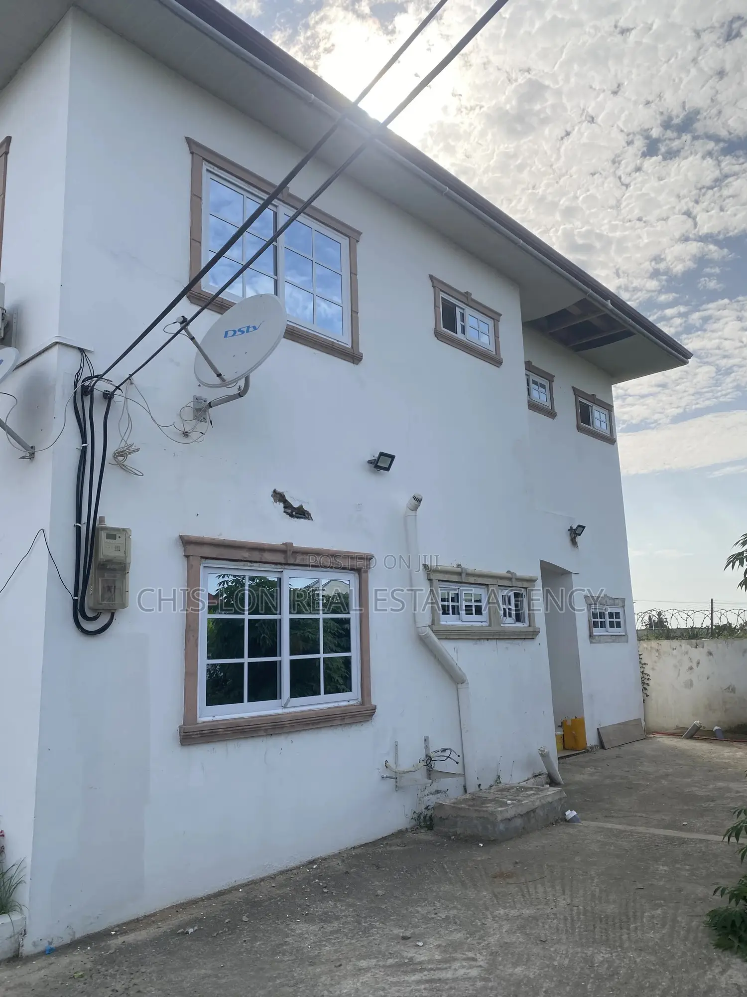 5bdrm Duplex in Chis-Lon Real Estate, Toll Booth for rent