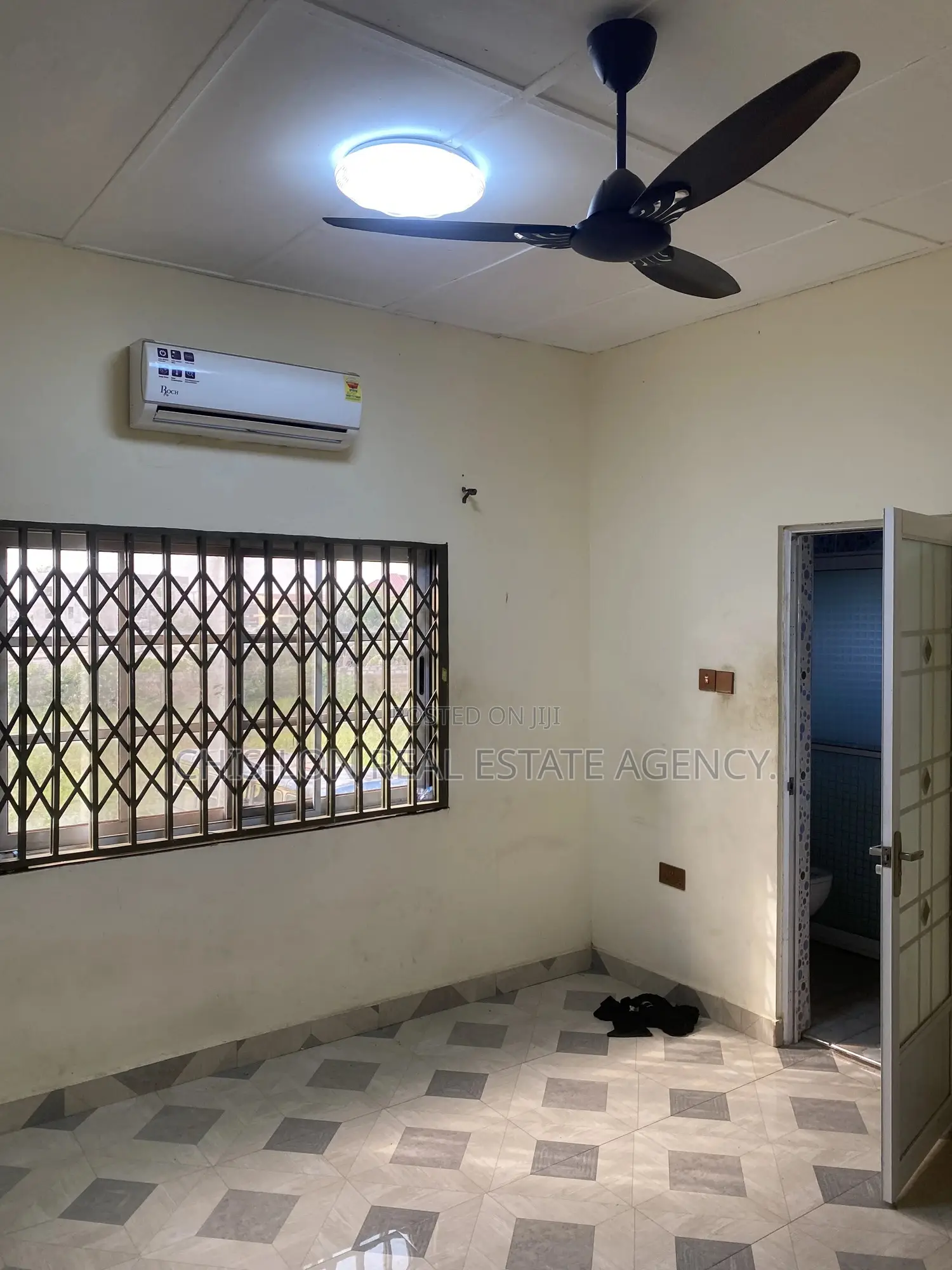 5bdrm Duplex in Chis-Lon Real Estate, Toll Booth for rent