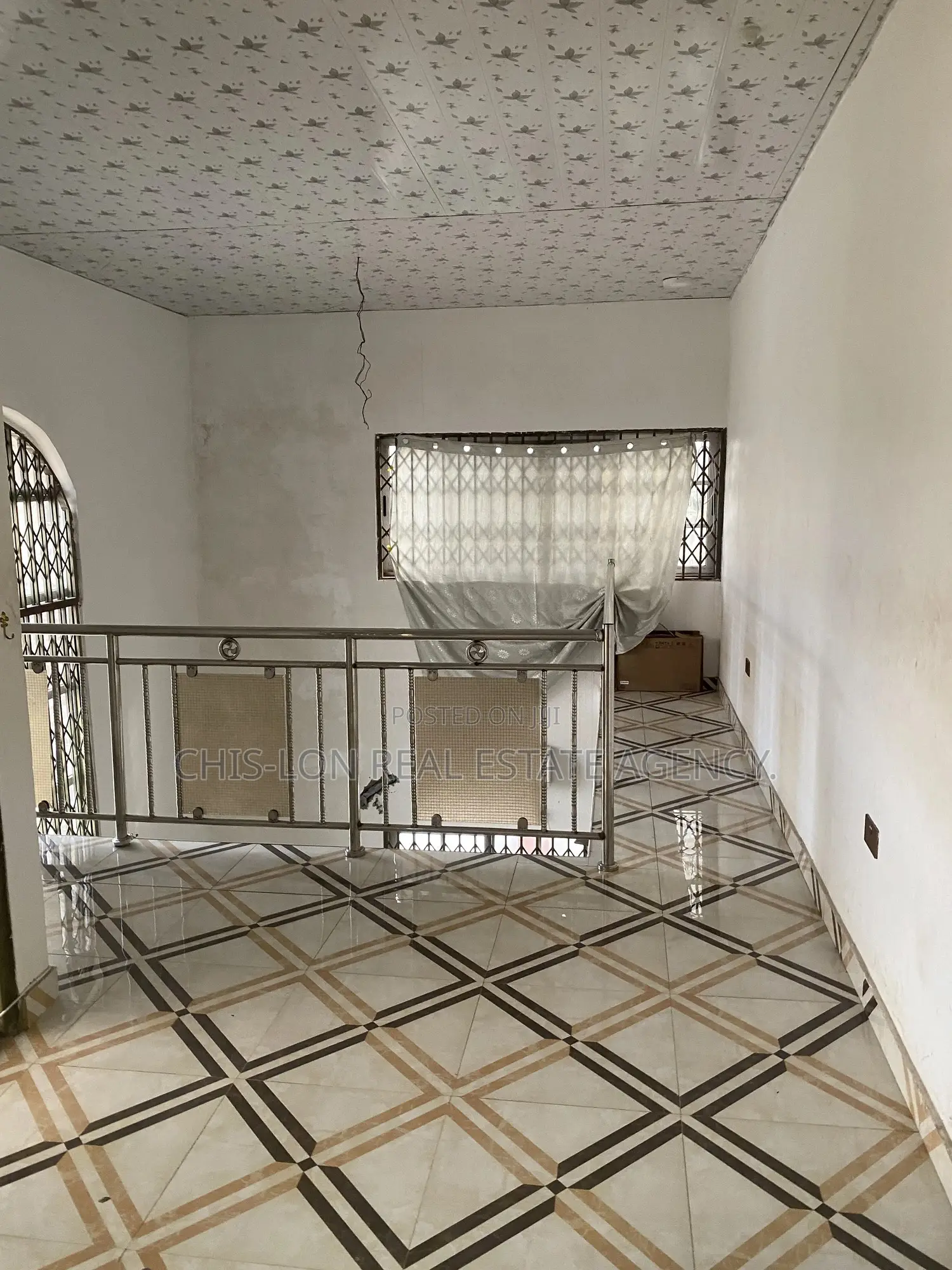 5bdrm Duplex in Chis-Lon Real Estate, Toll Booth for rent