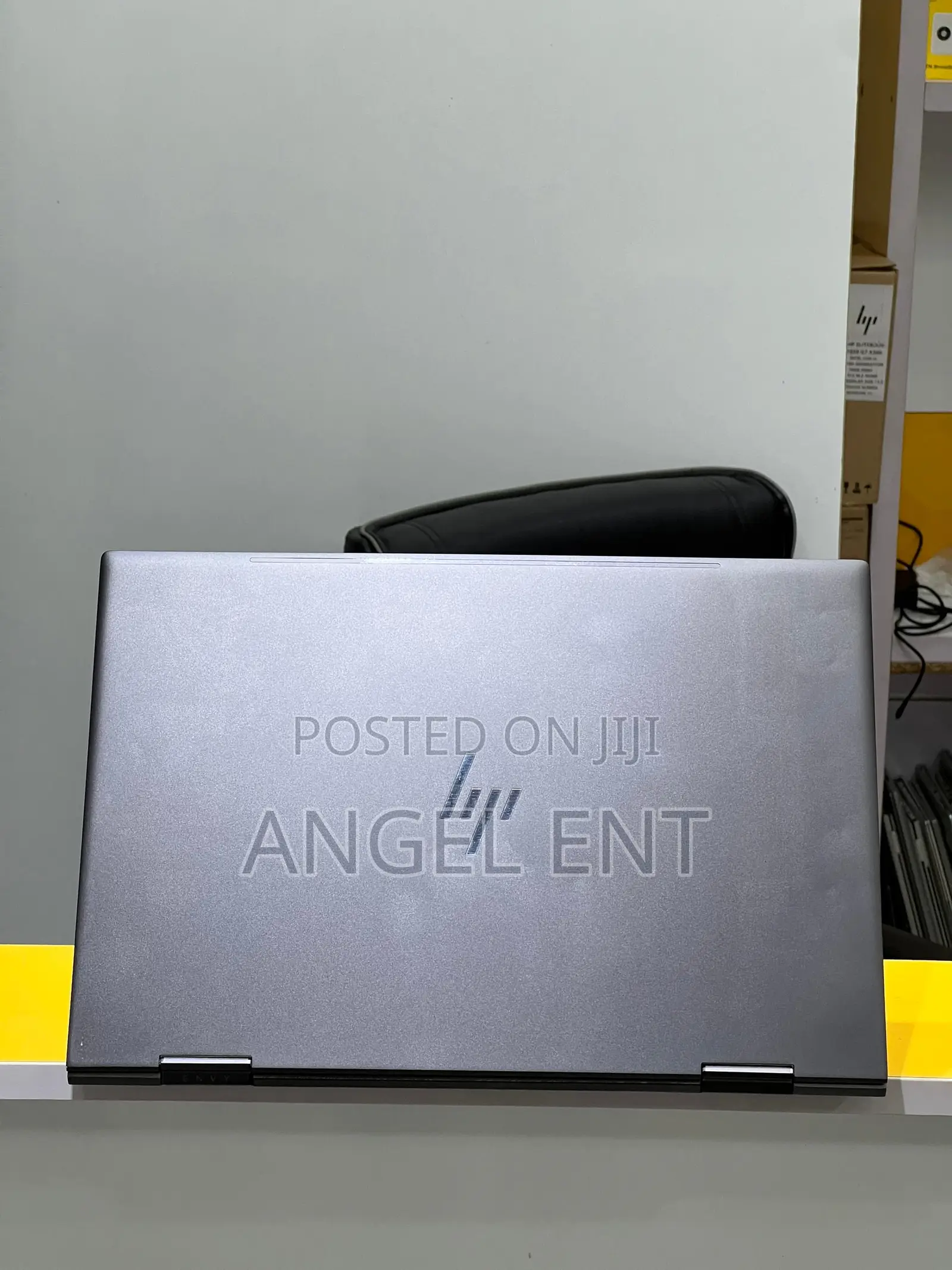 Laptop HP Envy 15 8GB AMD Ryzen 5 SSD 256GB