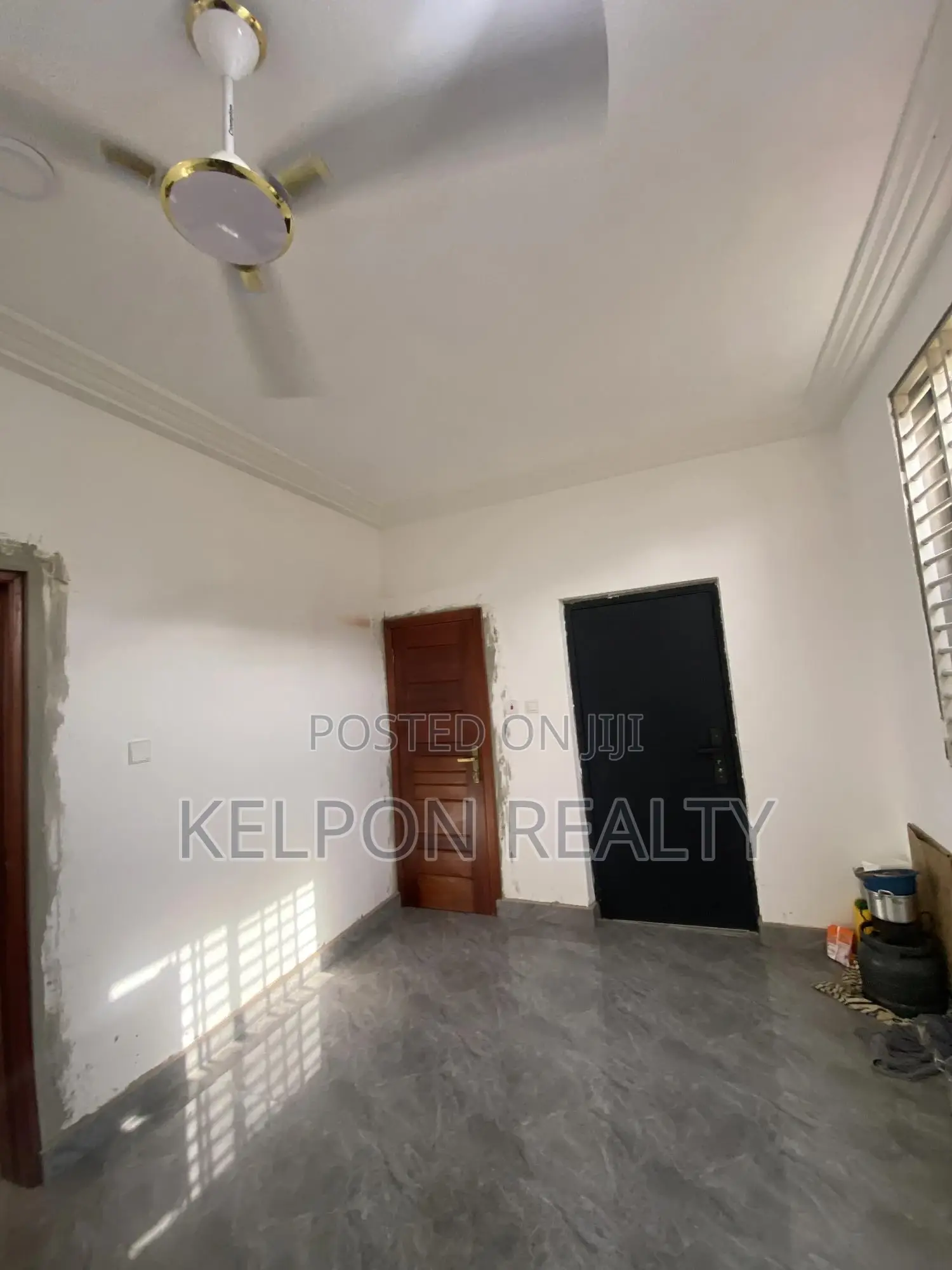 3bdrm Apartment in Dansoman, Afoko Foto for rent