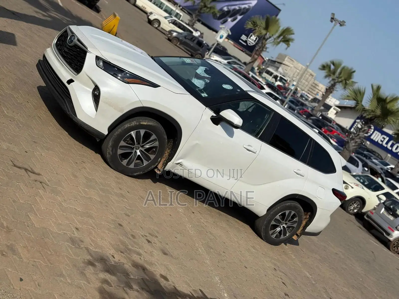 Toyota Highlander XLE AWD 2023 White