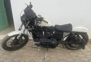 Harley-Davidson 2000 White