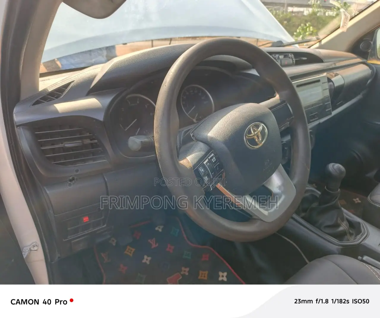 Toyota Hilux 2017 White
