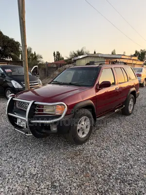 Nissan Pathfinder 2006 Red