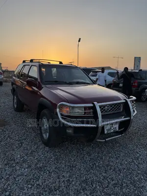 Nissan Pathfinder 2006 Red
