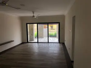 3bdrm House in Community 22, Tema Metropolitan for sale