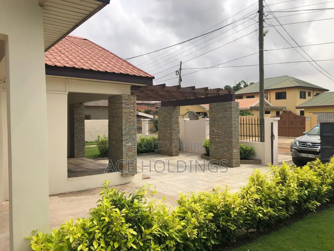 3bdrm House in Community 22, Tema Metropolitan for sale