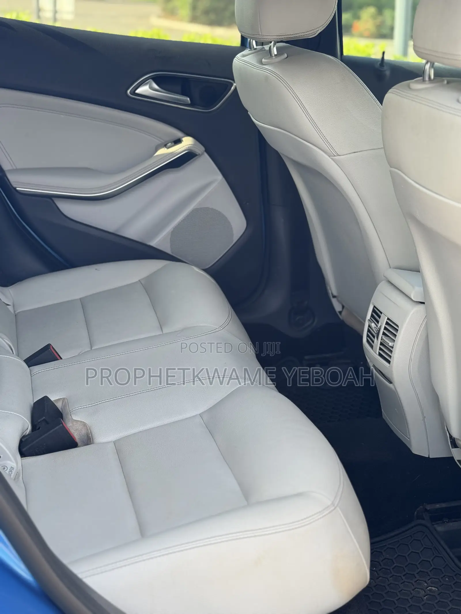 Mercedes-Benz GLA 250 2018 Blue