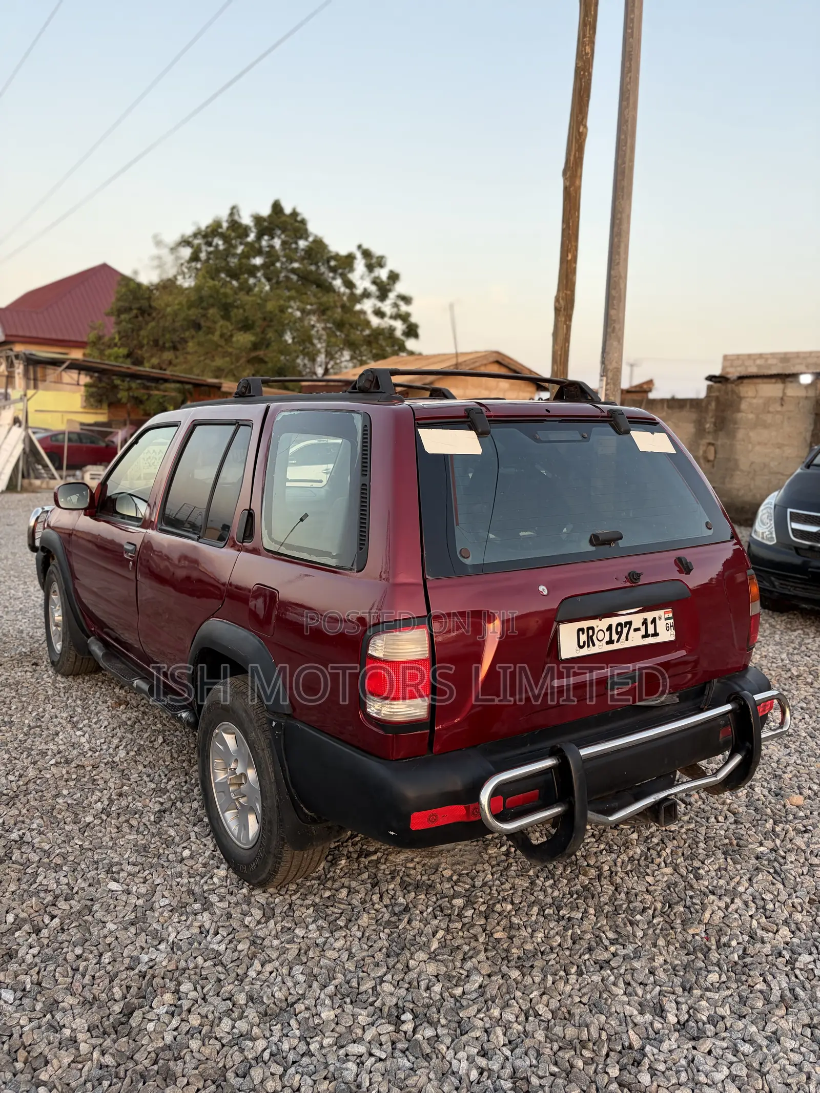 Nissan Pathfinder 2006 Red