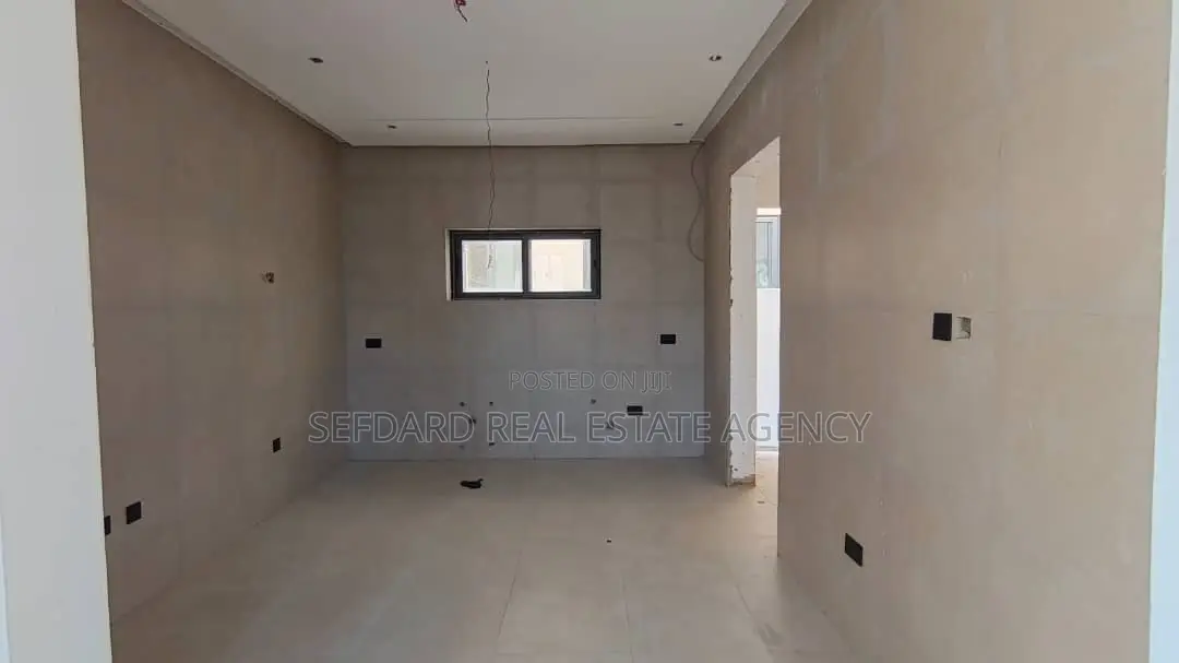 4bdrm Duplex in Sefdard Properties, Tseaddo for sale