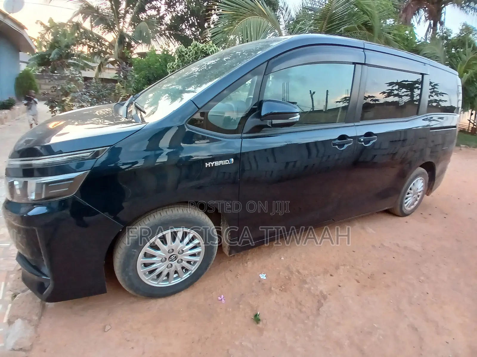 Toyota Voxy SV Premium 2014 Blue