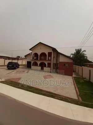 6bdrm House in Awutu Senya East Municipal for sale