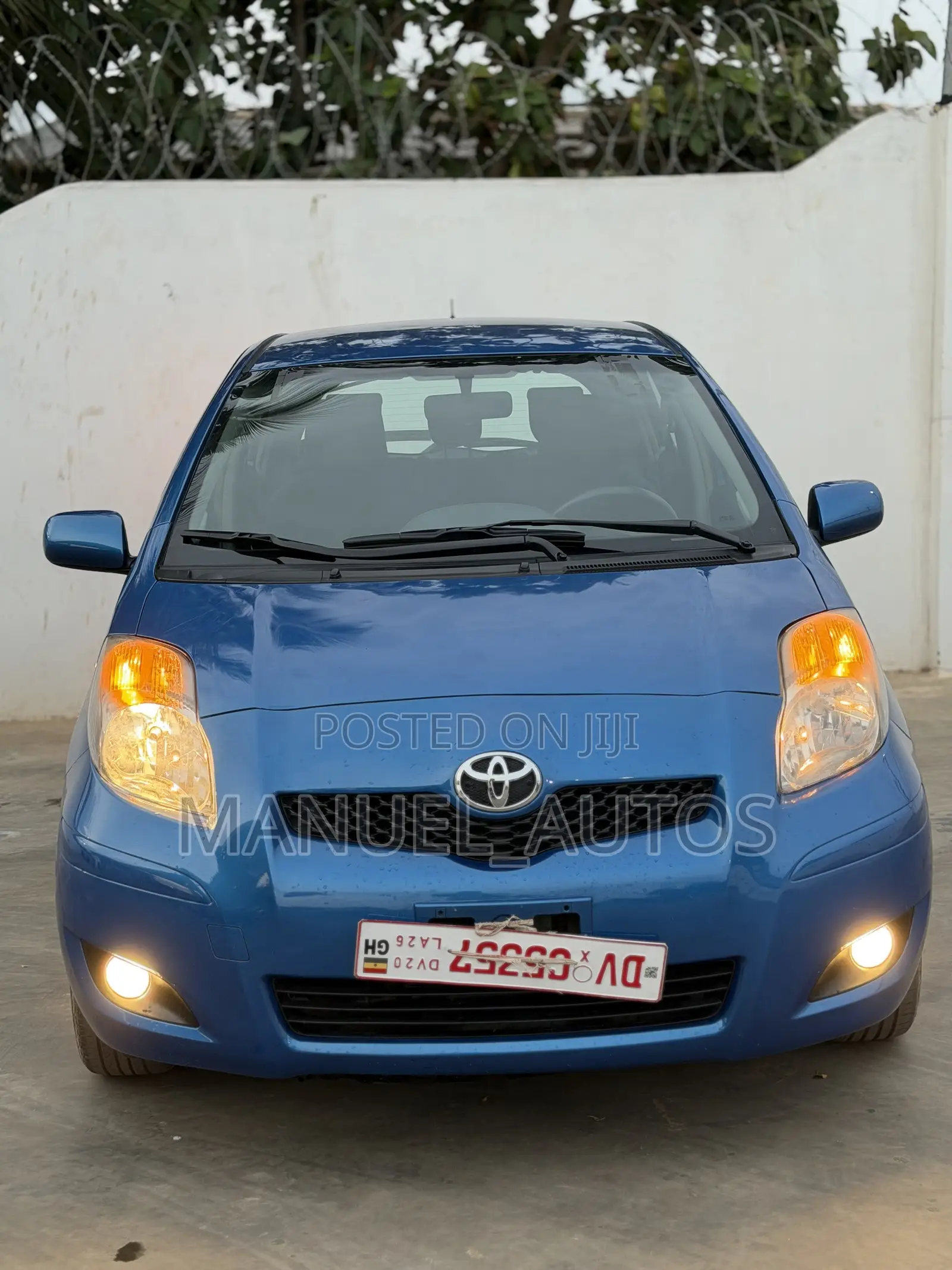 Toyota Yaris Base Hatchback 5dr 2010 Blue