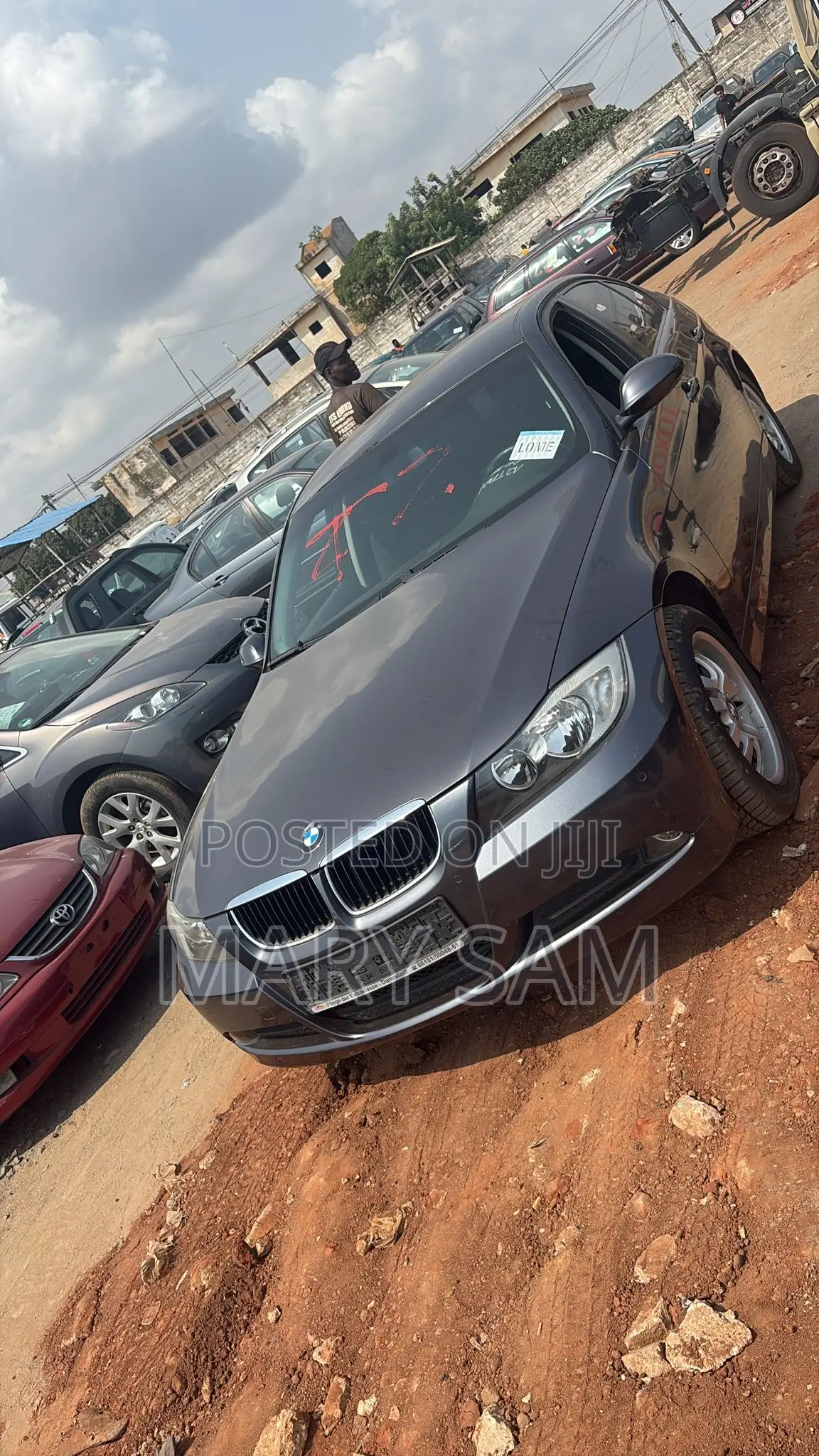 BMW 318i 2010 Gray