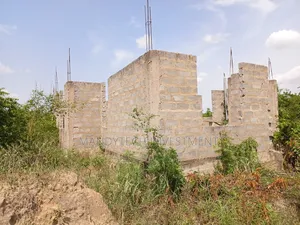 3 Bedroom Uncompleted House - Well Planned Gated Appolonia City
