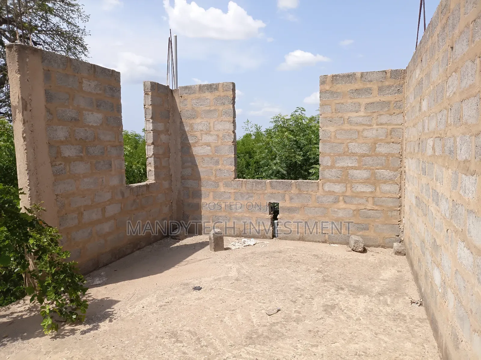 3 Bedroom Uncompleted House - Well Planned Gated Appolonia City