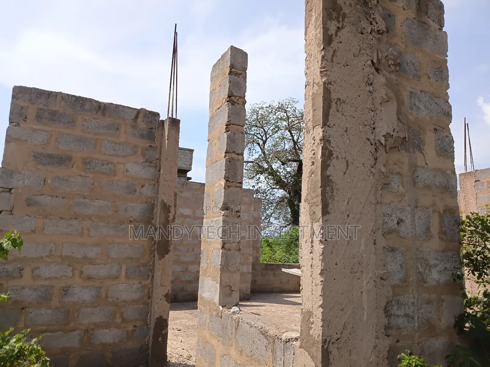 3 Bedroom Uncompleted House - Well Planned Gated Appolonia City