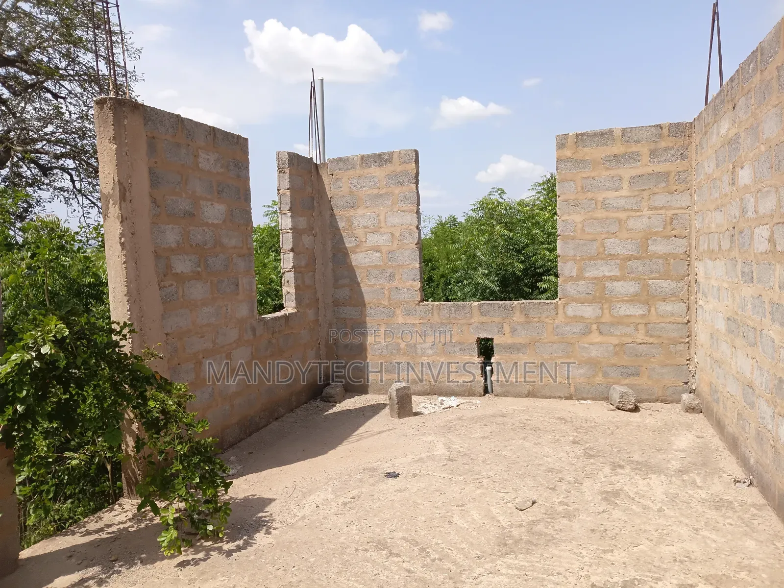 3 Bedroom Uncompleted House - Well Planned Gated Appolonia City