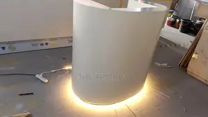 Custom Round Small Checkout Counter Curved Reception Desk